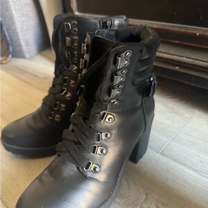 Stylish Black Women's Boots